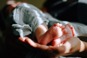 Două luni de bebeluşeală - experienţa mea