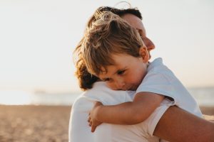 14 lucruri pe care trebuie să le faci pentru ca bebeluşul tău să se simta iubit